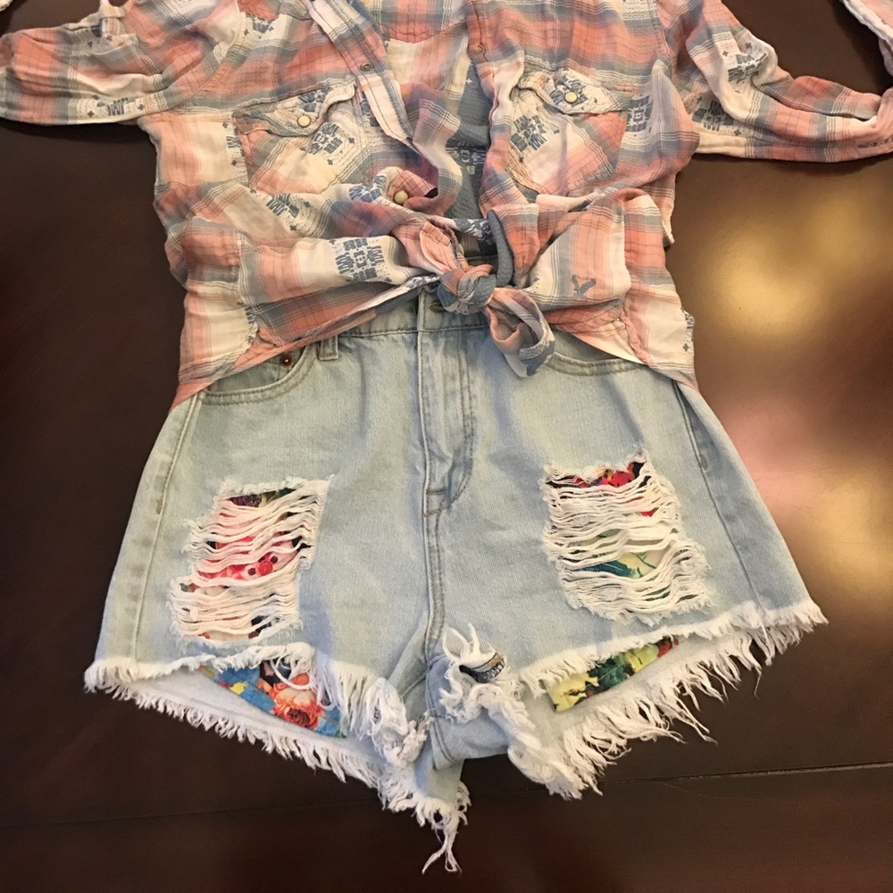 Funky floral jean shorts!